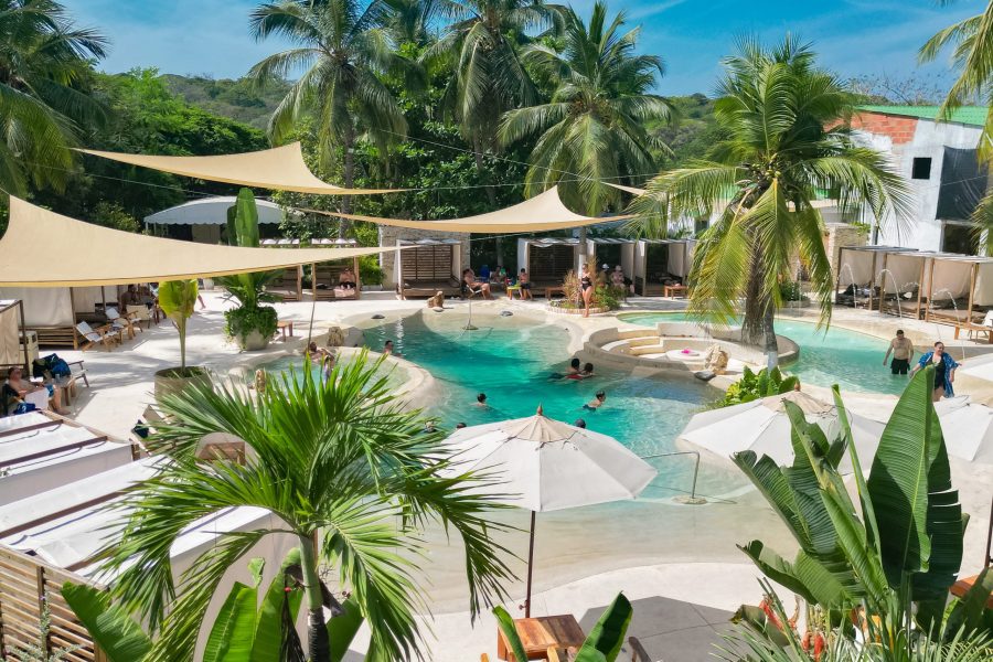 Basic palmerito beach club