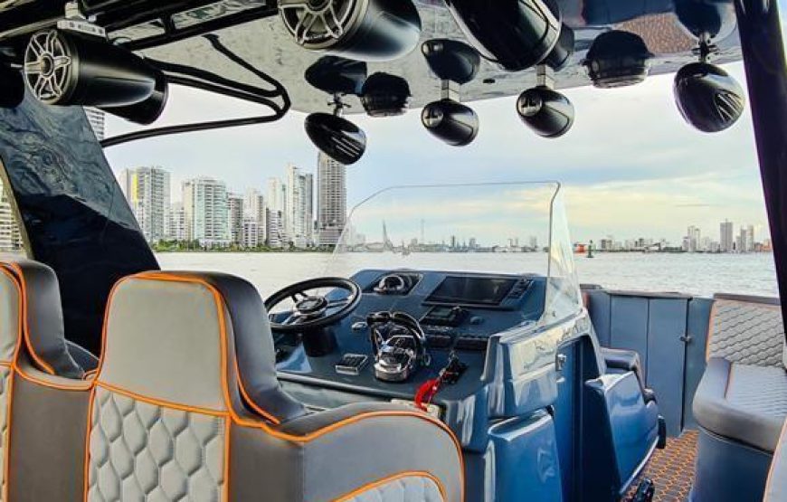 PRIVATE BOAT Black Sheet